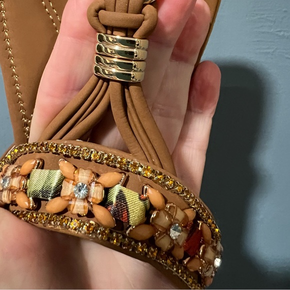 NWOT. Beaded sandals. - Picture 8 of 11